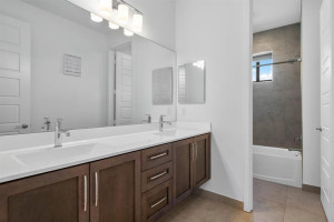 8660 Pacifica Lane, Parkland, FL 33067