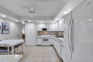 1370 S Ocean Boulevard, 1006, Pompano Beach, FL 33062