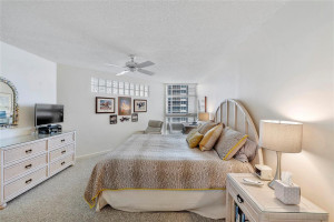 1370 S Ocean Boulevard, 1006, Pompano Beach, FL 33062