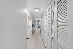 1370 S Ocean Boulevard, 1006, Pompano Beach, FL 33062