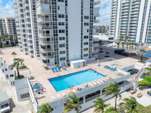 1370 S Ocean Boulevard, 1006, Pompano Beach, FL 33062