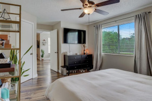 457 Vista Isles Drive, 2121, Plantation, FL 33325