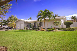 Photo for 4210 NE 22nd Terrace, Lighthouse Point, FL 33064 - Listing #FX-10418192 4210 NE 22nd Terrace, Lighthouse Point, FL 33064