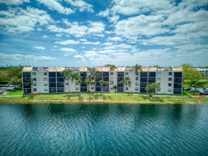 118 Lake Emerald Drive, 102, Oakland Park, FL 33309