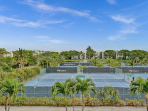 955 Egret Circle, 409, Delray Beach, FL 33444