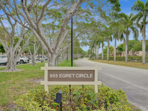 955 Egret Circle, 409, Delray Beach, FL 33444