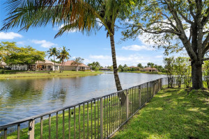 11157 NW 68th Place, Parkland, FL 33076