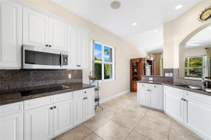 11157 NW 68th Place, Parkland, FL 33076