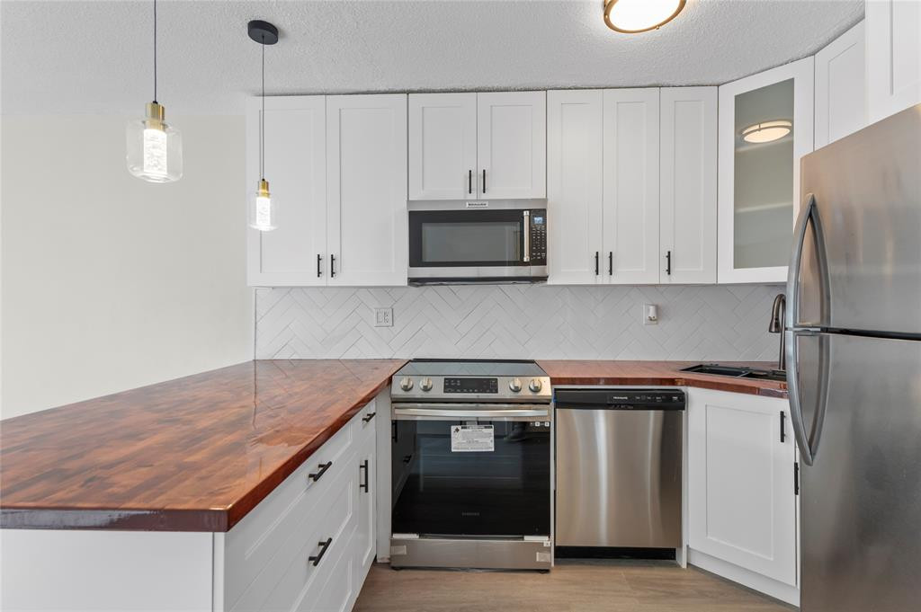 Photo for 6200 NE 22nd Way, 108, Fort Lauderdale, FL 33308 - Listing #FX-10435121 6200 NE 22nd Way, 108, Fort Lauderdale, FL 33308