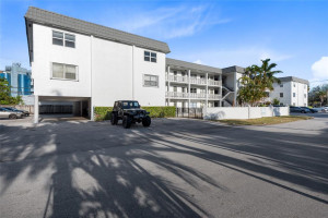 Photo for 6200 NE 22nd Way, 108, Fort Lauderdale, FL 33308 - Listing #FX-10435121 6200 NE 22nd Way, 108, Fort Lauderdale, FL 33308