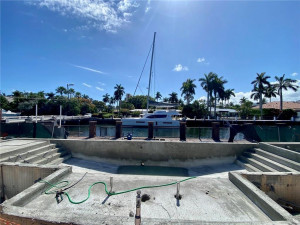 2542 Laguna Drive, Fort Lauderdale, FL 33316