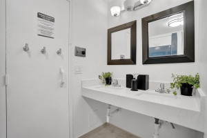 Photo for 300 NE 19th Court, 201N, Wilton Manors, FL 33305 - Listing #FX-10416661 300 NE 19th Court, 201N, Wilton Manors, FL 33305