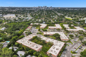 Photo for 300 NE 19th Court, 201N, Wilton Manors, FL 33305 - Listing #FX-10416661 300 NE 19th Court, 201N, Wilton Manors, FL 33305