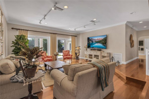 2810 NE 46th Street, Lighthouse Point, FL 33064