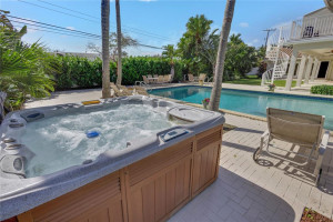 2810 NE 46th Street, Lighthouse Point, FL 33064