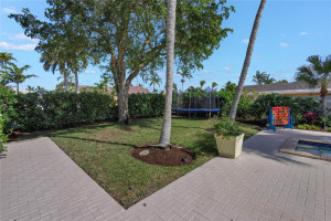 2810 NE 46th Street, Lighthouse Point, FL 33064