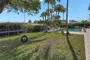 2810 NE 46th Street, Lighthouse Point, FL 33064