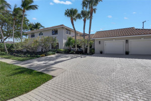 2810 NE 46th Street, Lighthouse Point, FL 33064