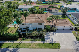 2810 NE 46th Street, Lighthouse Point, FL 33064