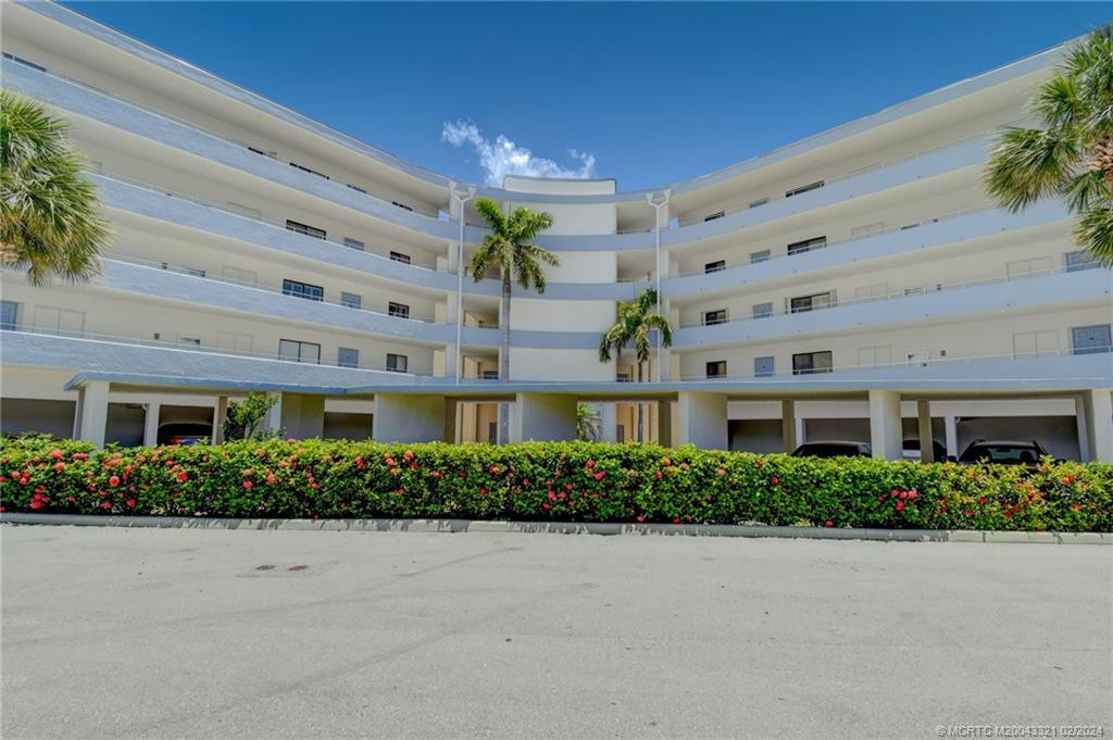 Ocean View Entrance