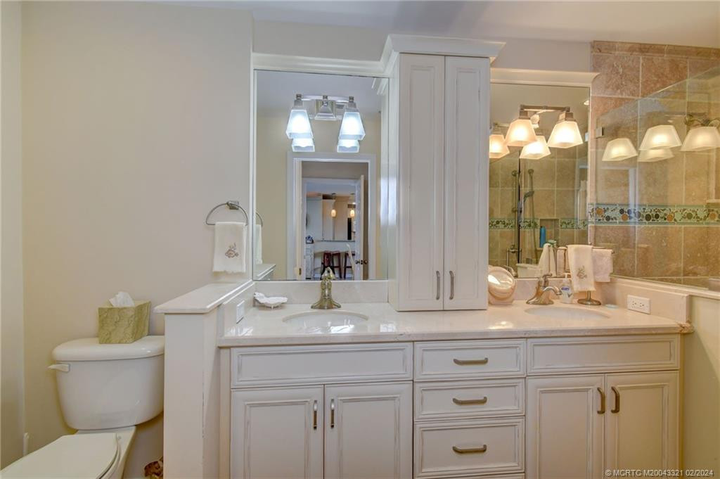 Updated Primary Bathroom