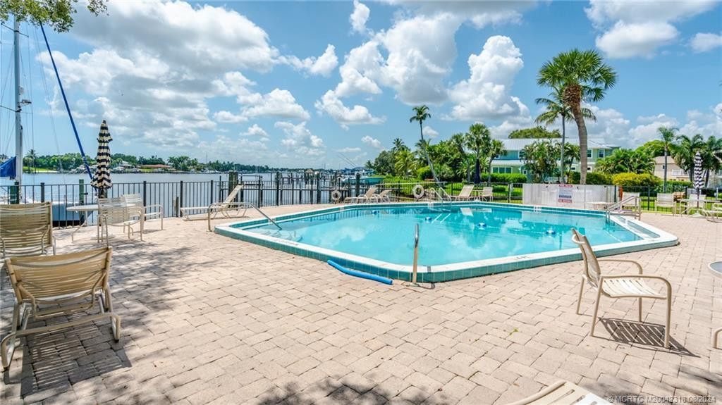 Community pool