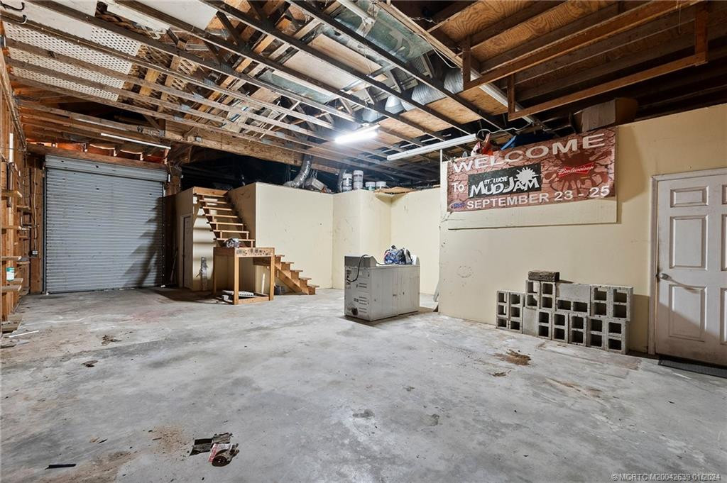 Garage/shop
