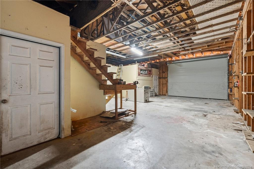 Garage/shop