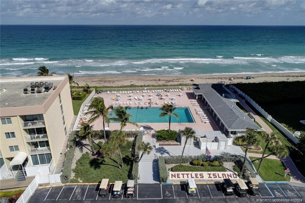 Ocean side pool