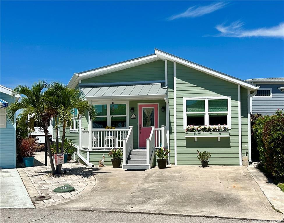Property photo for 562 Nettles Boulevard, Jensen Beach, FL 34957