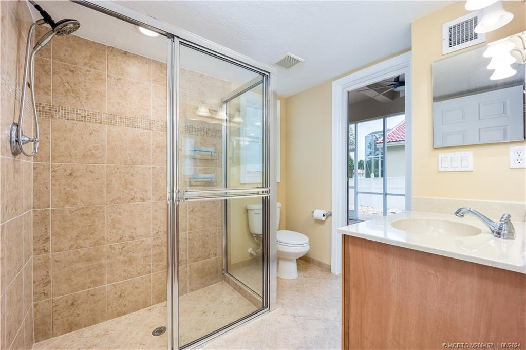 Cabana Bathroom