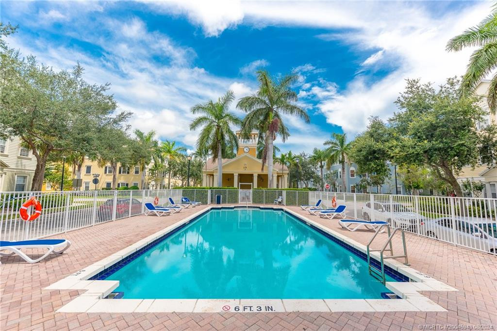 Peaceful Pool Setting