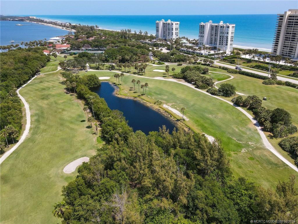 Island Dunes CC