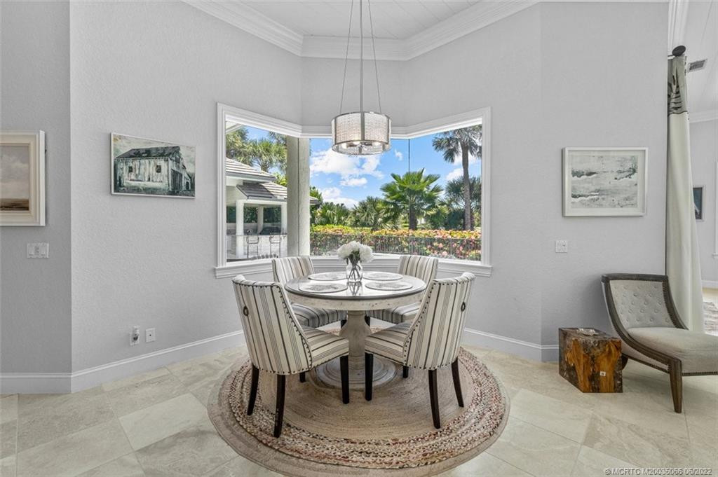 Breakfast Nook