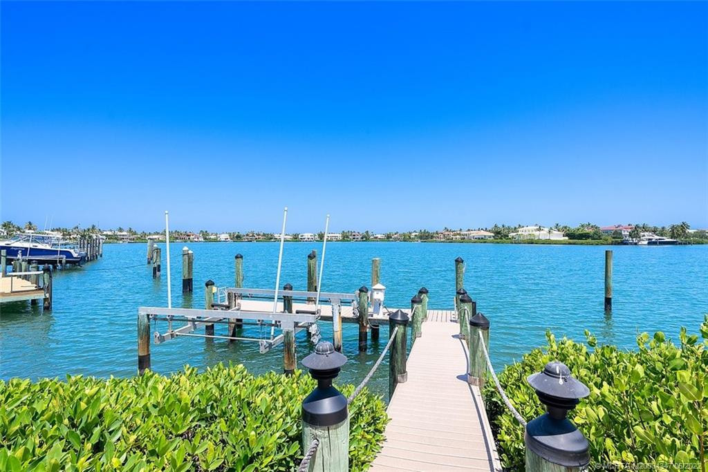 Dock