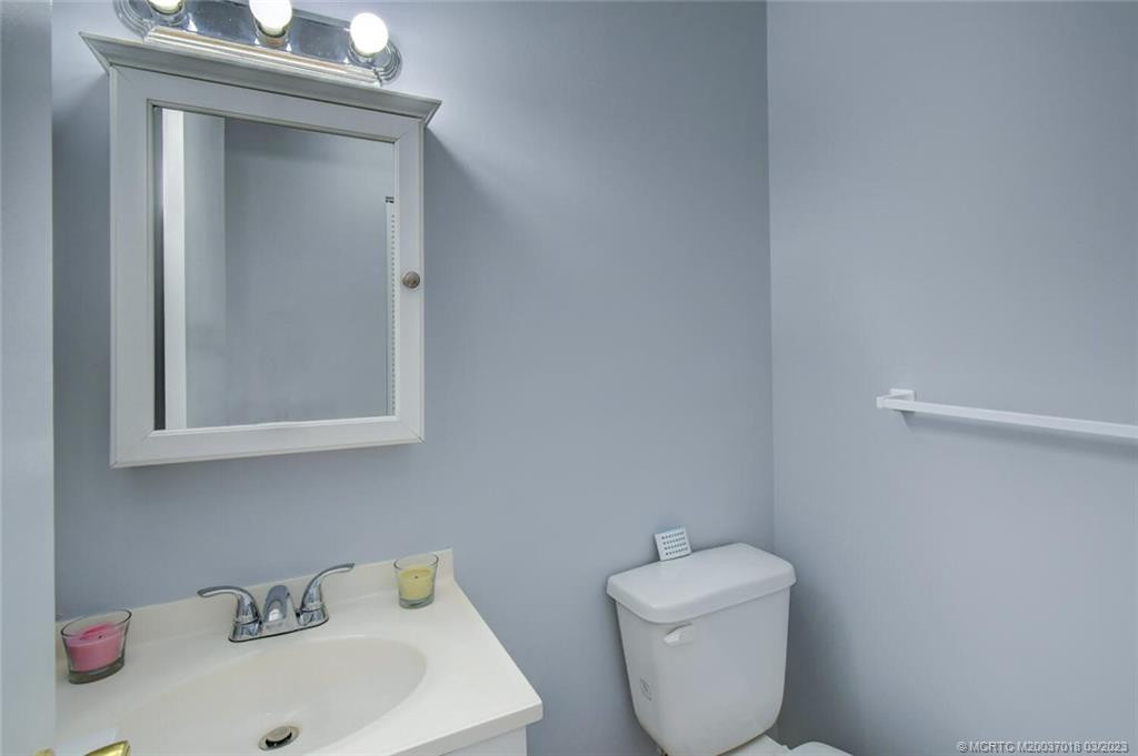 1/2 Bath - Powder Room