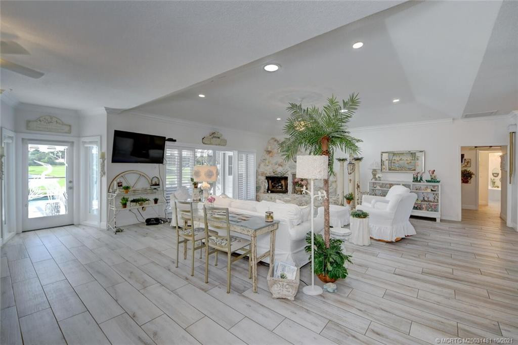 Vaulted Ceilings