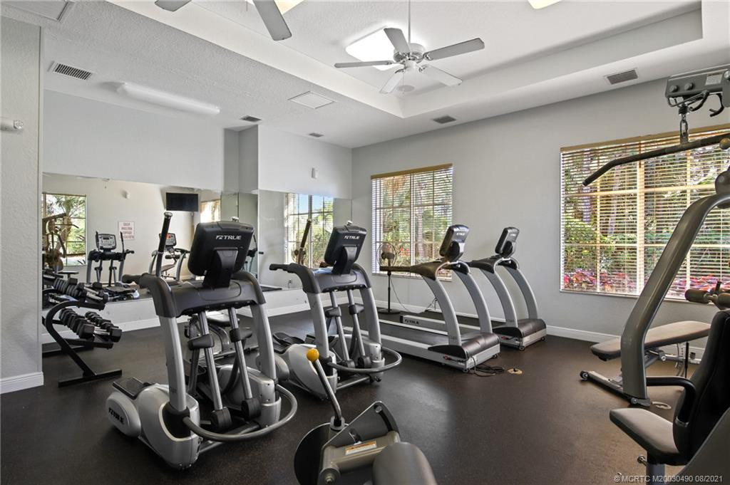 Clubhouse - Exercise2