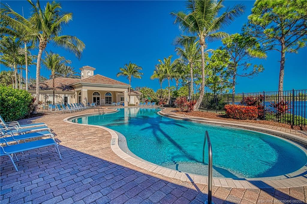 Community Pool1 - overlooking lake