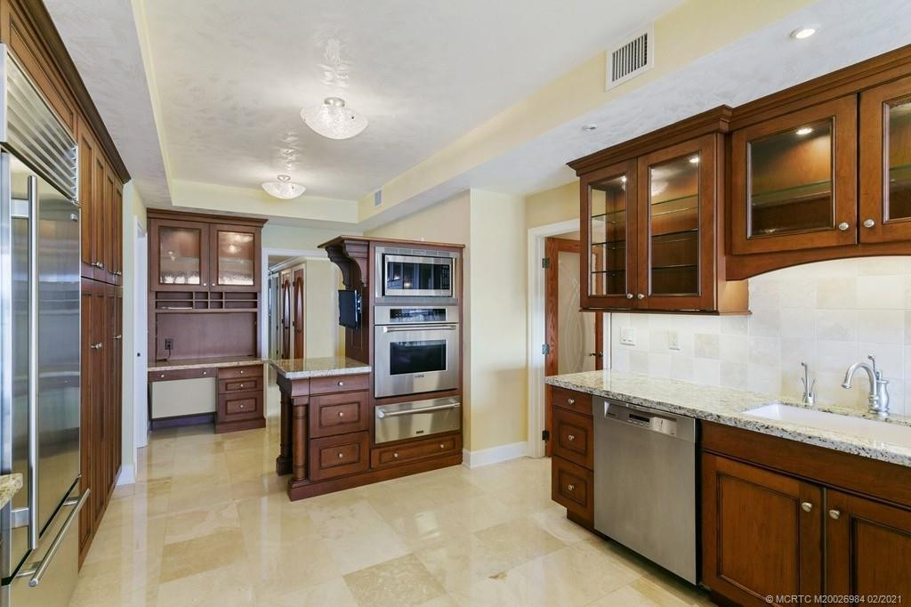Thermador appliances and SubZero refrigerator
