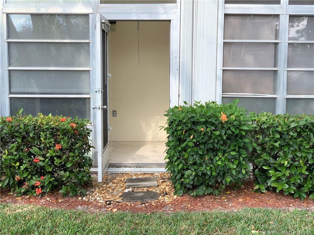 Property photo for 2929 SE Ocean Boulevard 111-4, Stuart, FL 34996