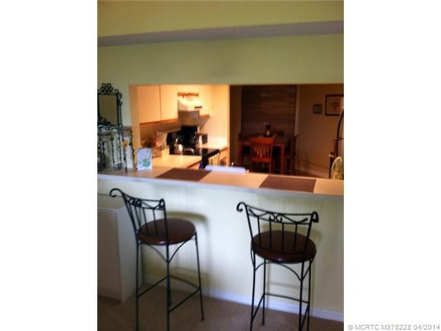 Kitchen. Counter to Kitchen / Living Room