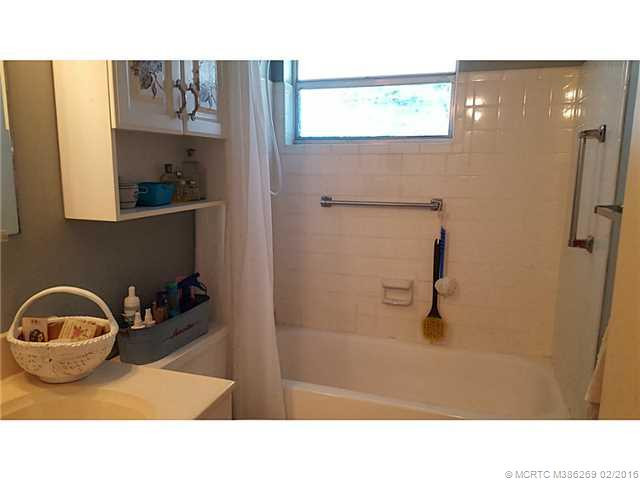 Master Bath/Spa.