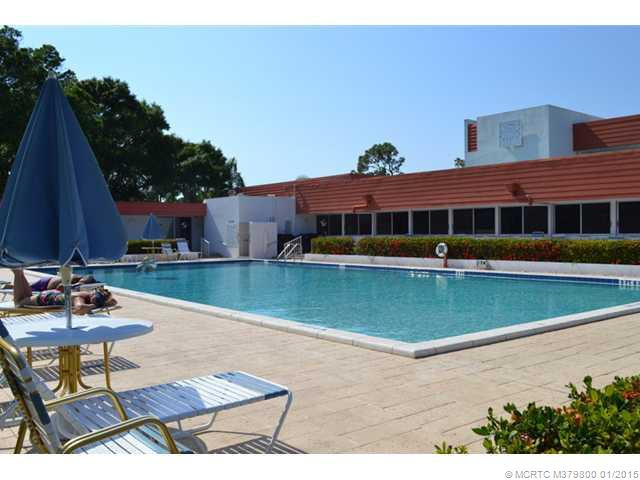 Swimming Pool/Hot Tub/Sauna. heated pool
