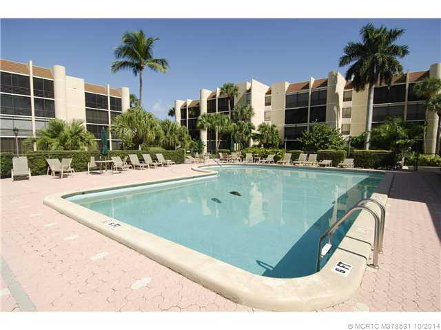 Swimming Pool/Hot Tub/Sauna.