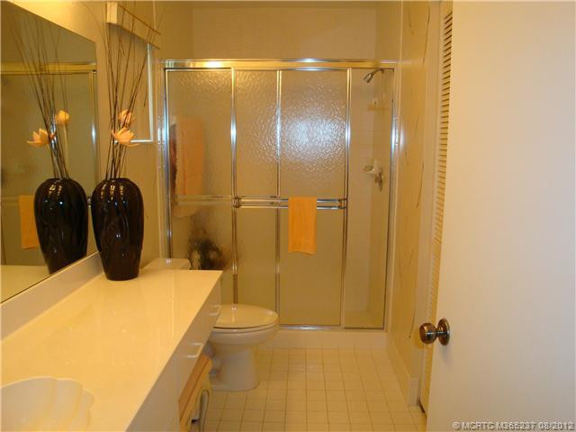 Master Bath/Spa.