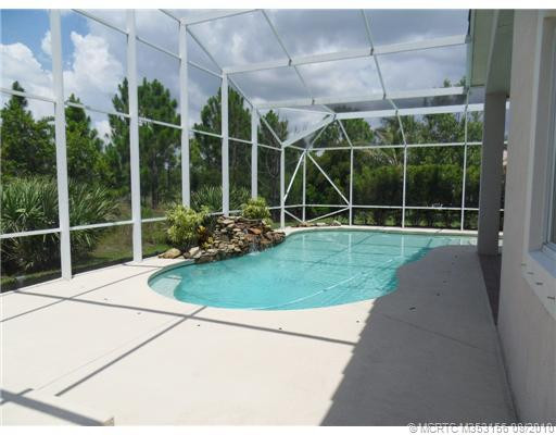 Swimming Pool/Hot Tub/Sauna.