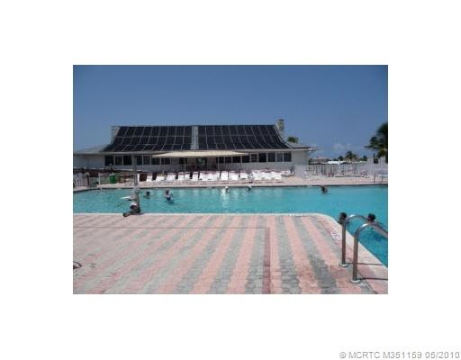 Swimming Pool/Hot Tub/Sauna.