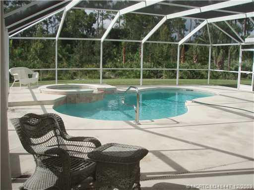 Swimming Pool/Hot Tub/Sauna.