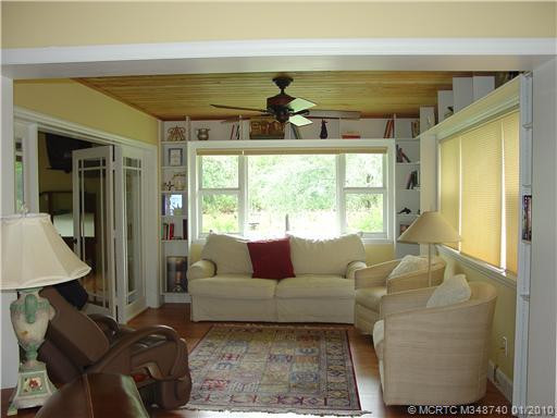 Den/Family/Great Room.